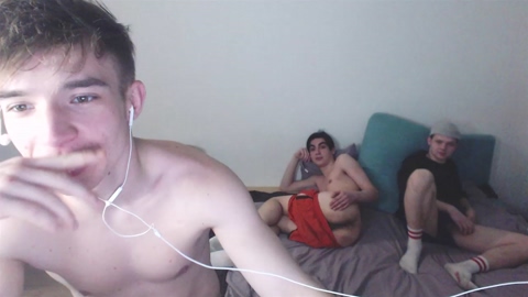 stralght_twinks  16-01-2023